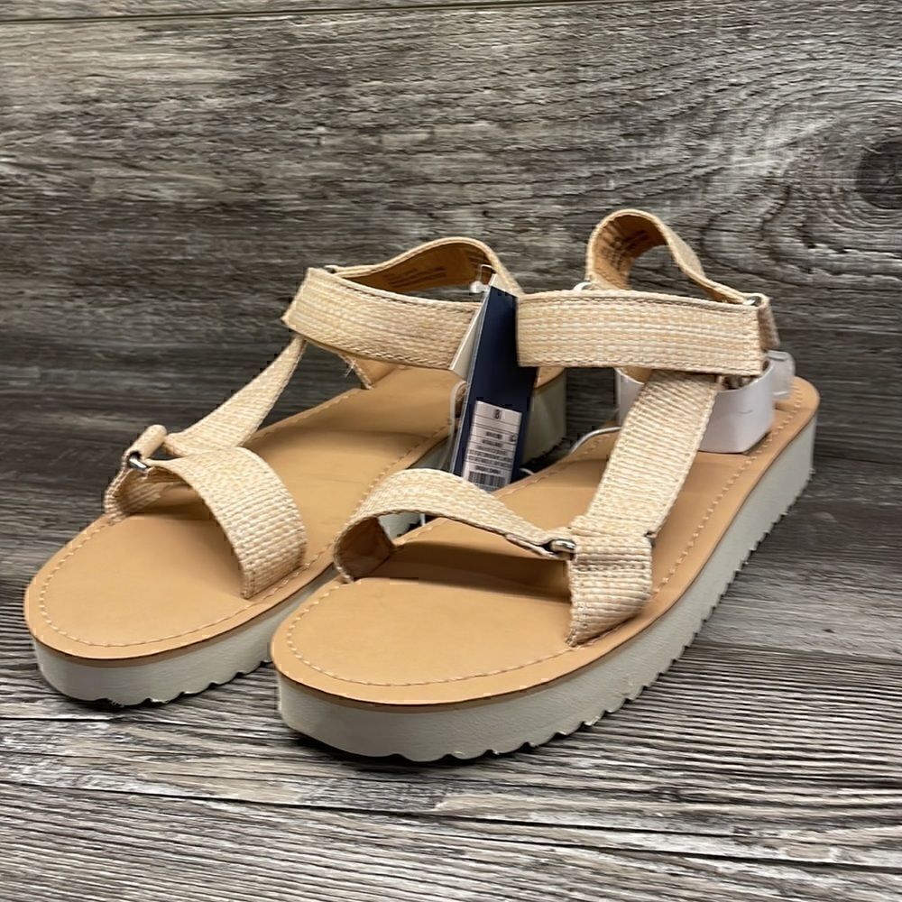 Women’s Angie Strappy Wedge Heel - Universal Thread - Picture 4 of 8